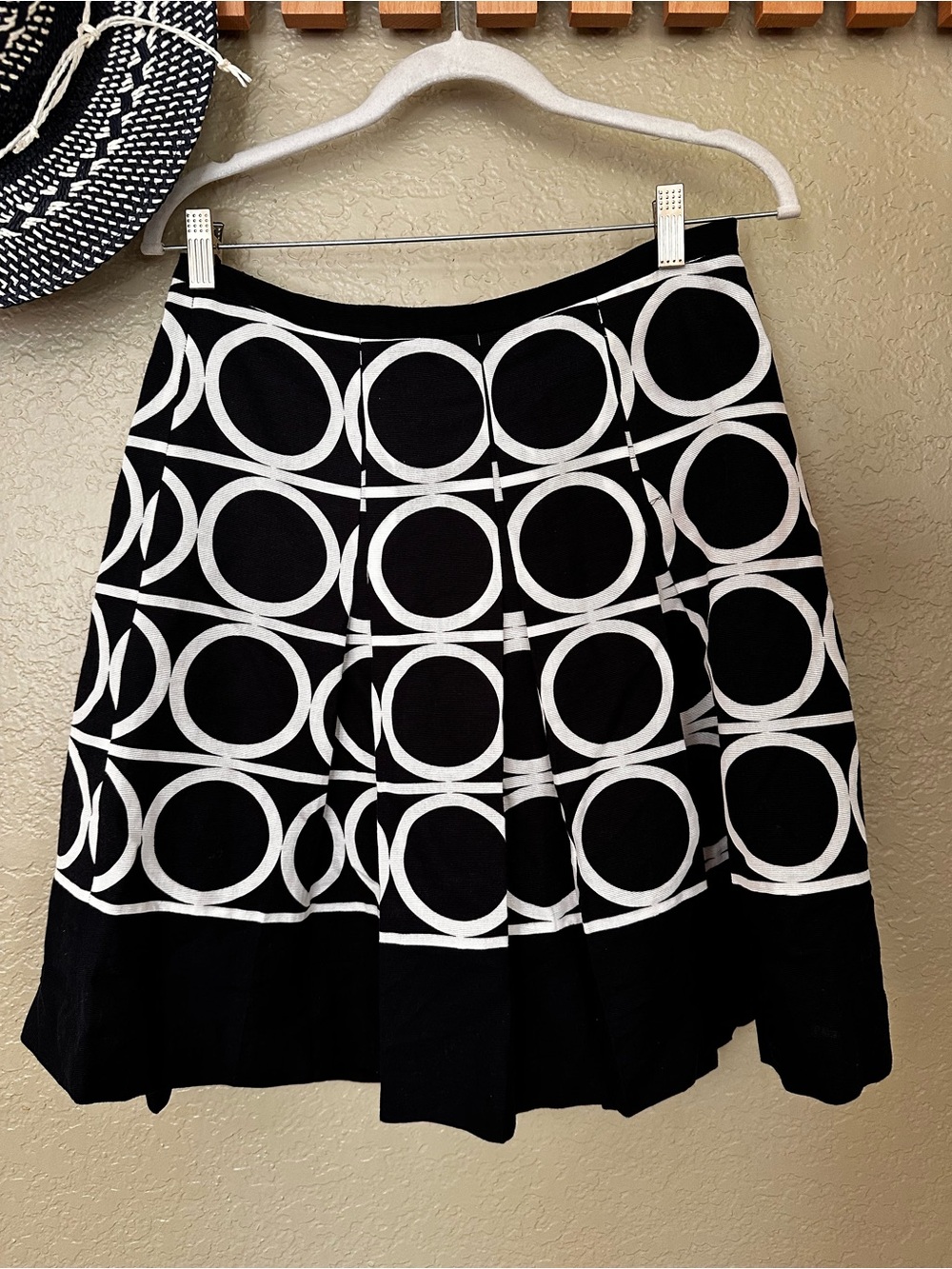 Ann Taylor Navy and White Circle Print Skater Skirt